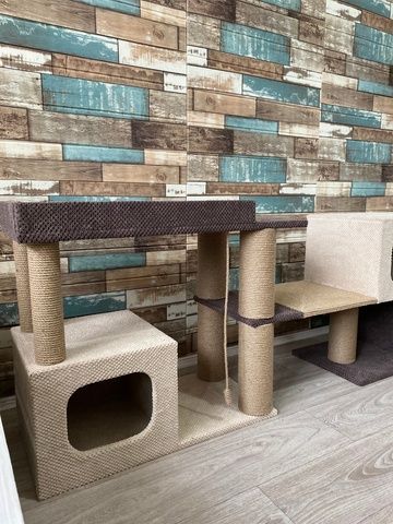 Комплекс кігтеточка з будиночками та лежанками для котів 66х180х35 см Коричневий
